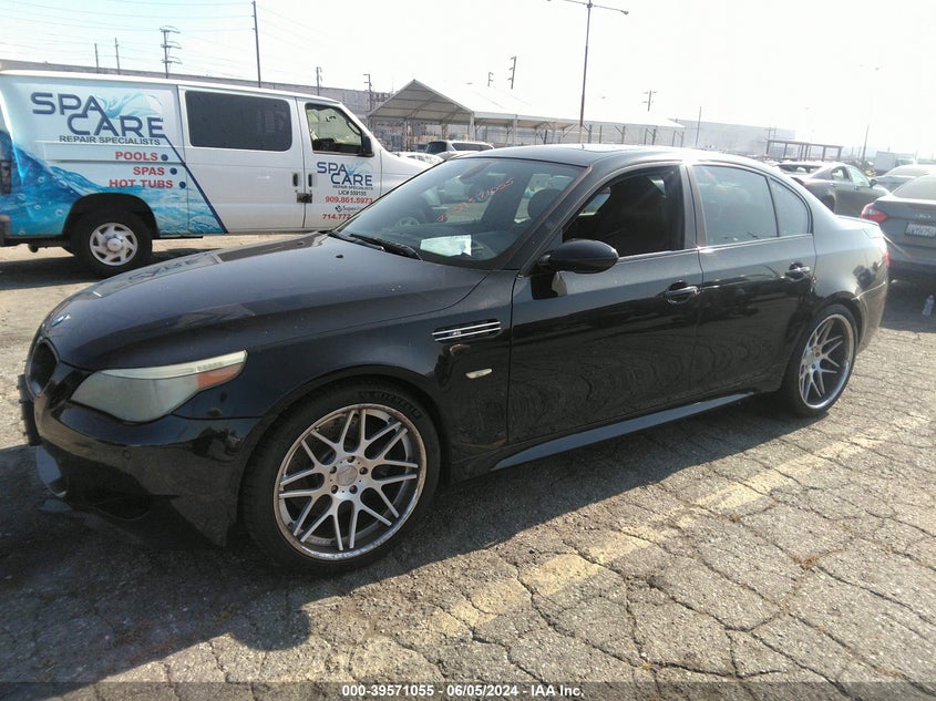 2007 BMW M5 VIN: WBSNB93587CX07053 Lot: 39571055