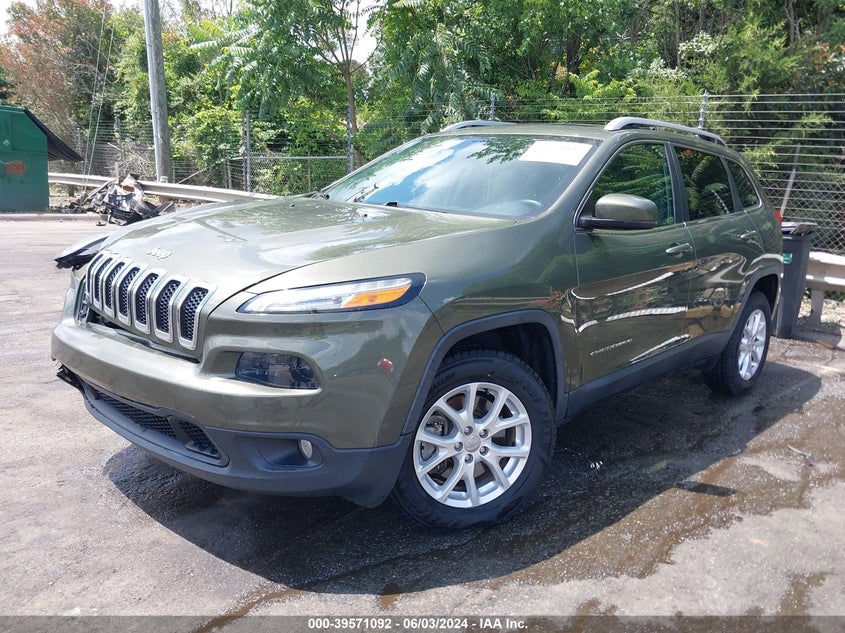 VIN 1C4PJMLB0JD601077 2018 JEEP CHEROKEE LATITUDE PLUS 4X4