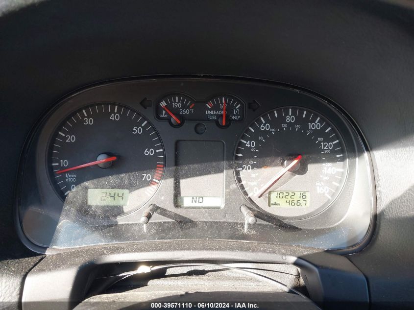 2001 Volkswagen Jetta Gls VIN: 3VWST29M01M005700 Lot: 39571110