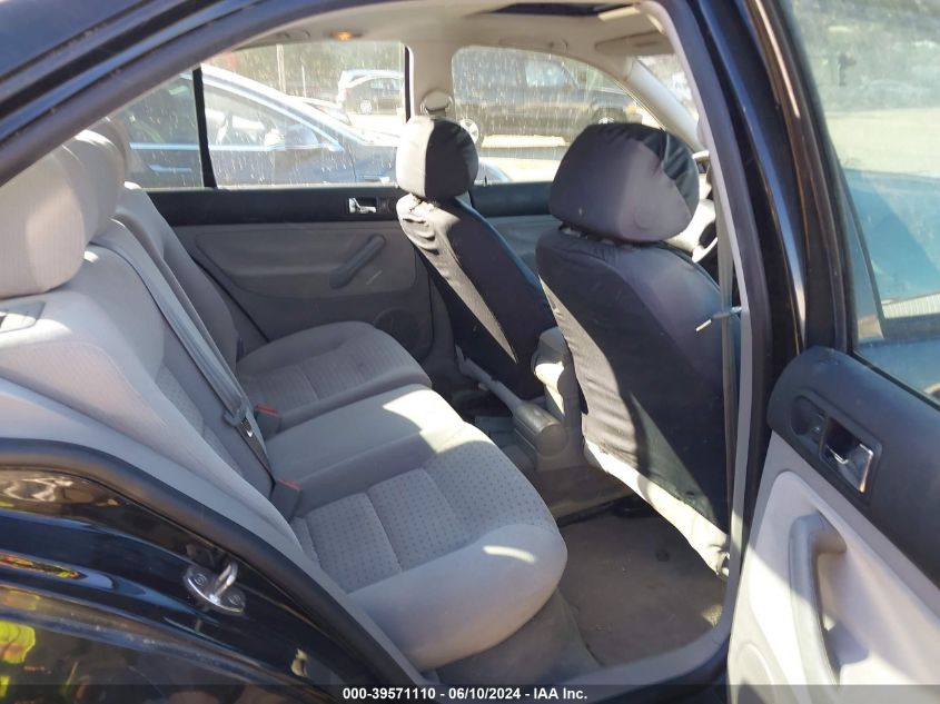 2001 Volkswagen Jetta Gls VIN: 3VWST29M01M005700 Lot: 39571110