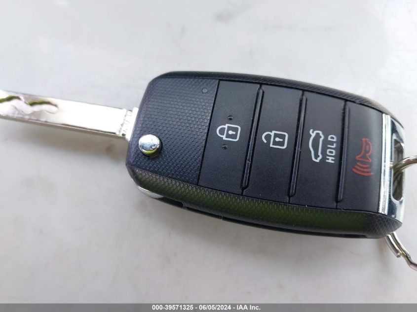 2019 Kia Optima Lx VIN: 5XXGT4L37KG354165 Lot: 39571325