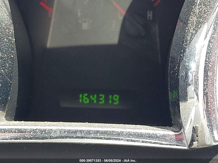 2005 Ford Mustang VIN: 1ZVFT84N455202479 Lot: 39571353