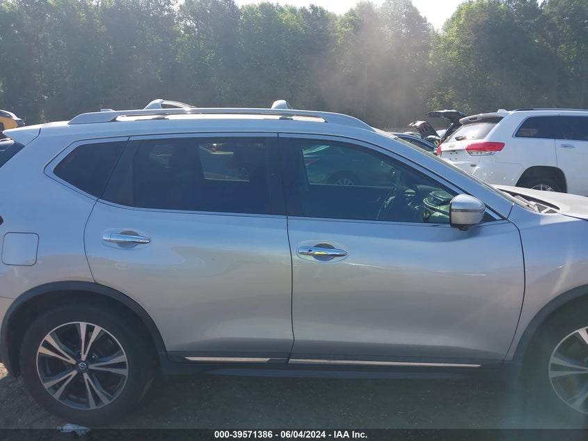 2017 Nissan Rogue Sl VIN: 5N1AT2MT0HC777473 Lot: 39571386