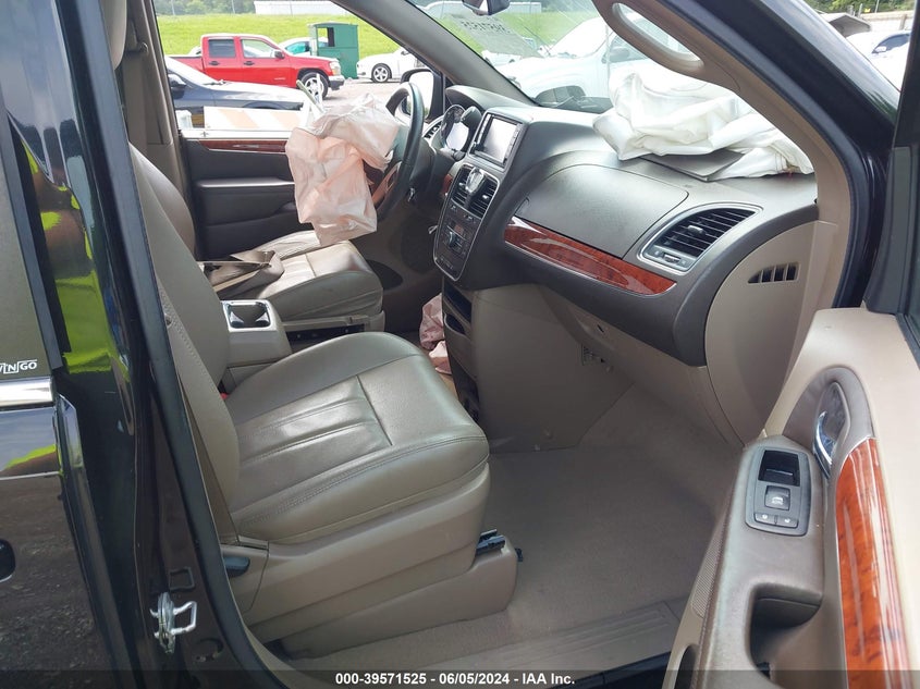 2014 CHRYSLER TOWN & COUNTRY TOURING - 2C4RC1BG1ER246762