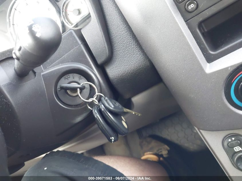 2004 Saturn Vue V6 VIN: 5GZCZ634X4S863689 Lot: 39571583