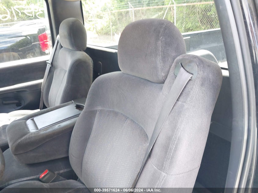 2000 Chevrolet Silverado 1500 Ls VIN: 1GCEC14V0YE146227 Lot: 39571624