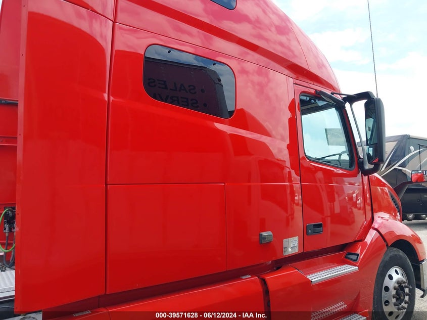 2020 Volvo Vnl VIN: 4V4NC9EH5LN256095 Lot: 39571628