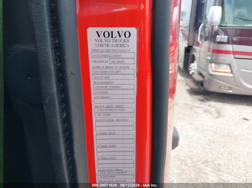 2020 Volvo Vnl VIN: 4V4NC9EH5LN256095 Lot: 39571628