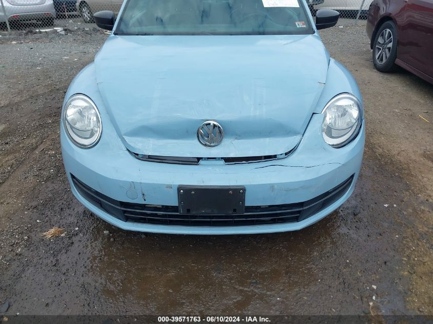 2015 Volkswagen Beetle 1.8T Fleet Edition VIN: 3VWF17AT5FM638692 Lot: 39571763