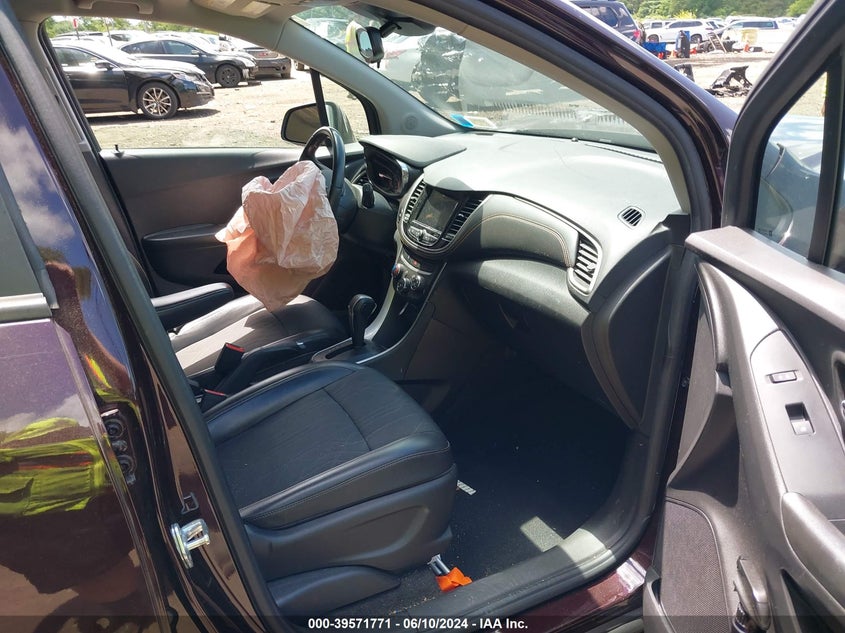 VIN KL7CJPSB4MB340082 2021 CHEVROLET TRAX AWD LT
