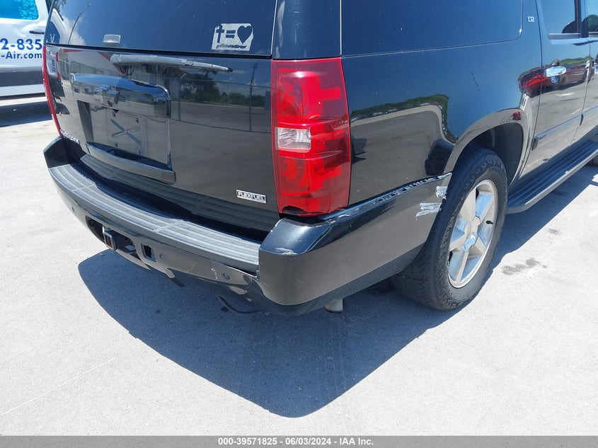 2007 Chevrolet Suburban 1500 Ltz VIN: 3GNFC16077G258169 Lot: 39571825