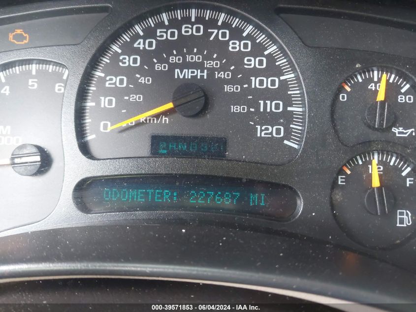 2005 Chevrolet Tahoe Lt VIN: 1GNEK13T65R116552 Lot: 39571853