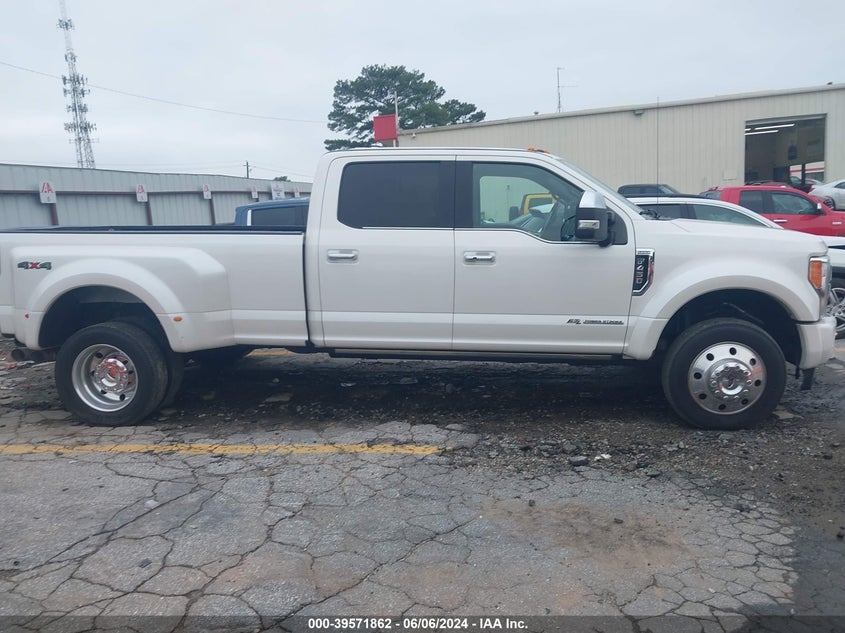 2017 Ford F-450 Platinum VIN: 1FT8W4DT9HEB73141 Lot: 39571862