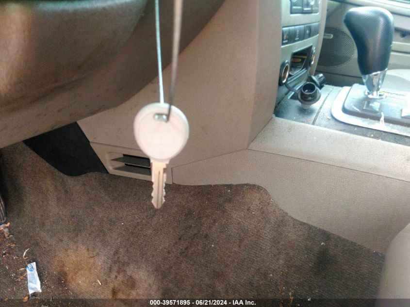 2007 Jeep Grand Cherokee Laredo VIN: 1J8GS48K77C572707 Lot: 39571895