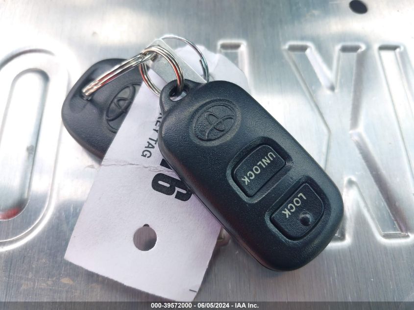 2008 Toyota Corolla S VIN: 1NXBR32E28Z963054 Lot: 39572000