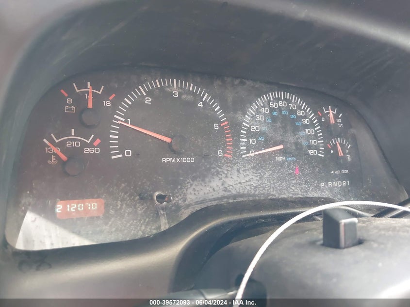 2001 Dodge Ram 1500 St VIN: 1B7HC13YX1J577423 Lot: 39572093