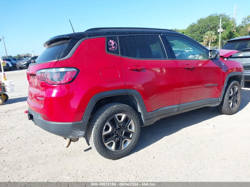 VIN 3C4NJDDB0JT129012 2018 JEEP COMPASS TRAILHAWK 4X4