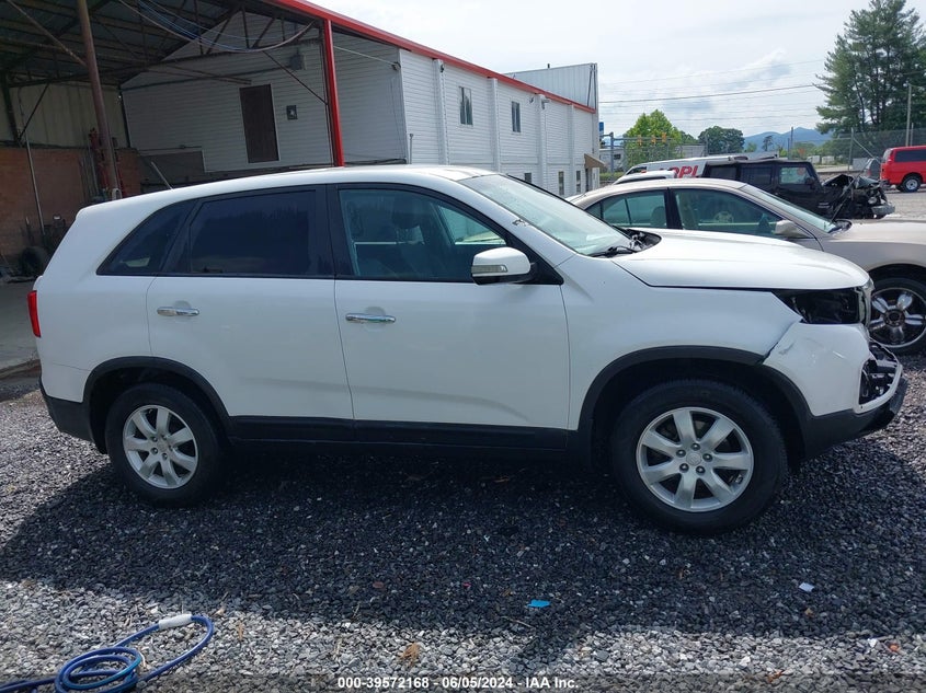 2011 Kia Sorento Lx VIN: 5XYKT3A1XBG079506 Lot: 39572168