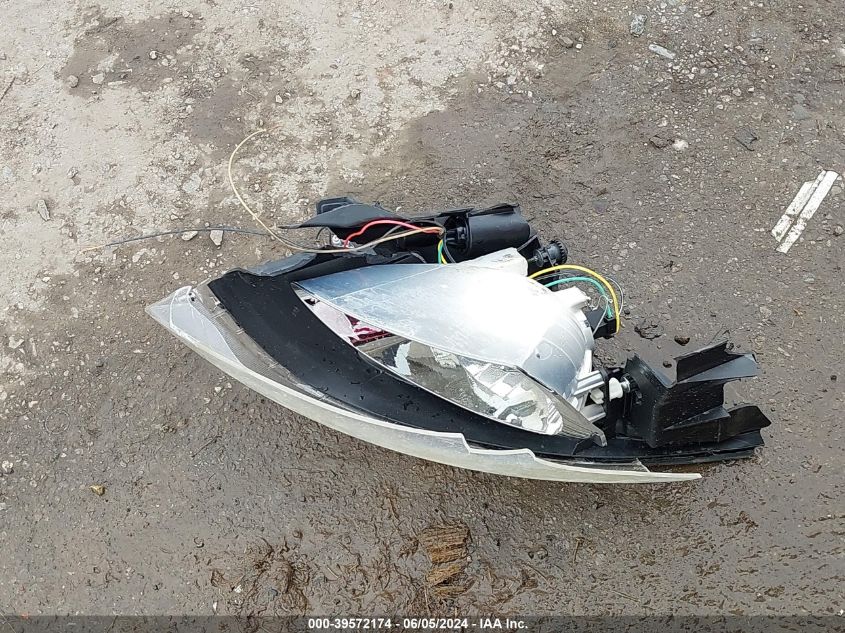 2011 Kia Soul + VIN: KNDJT2A2XB7291351 Lot: 39572174