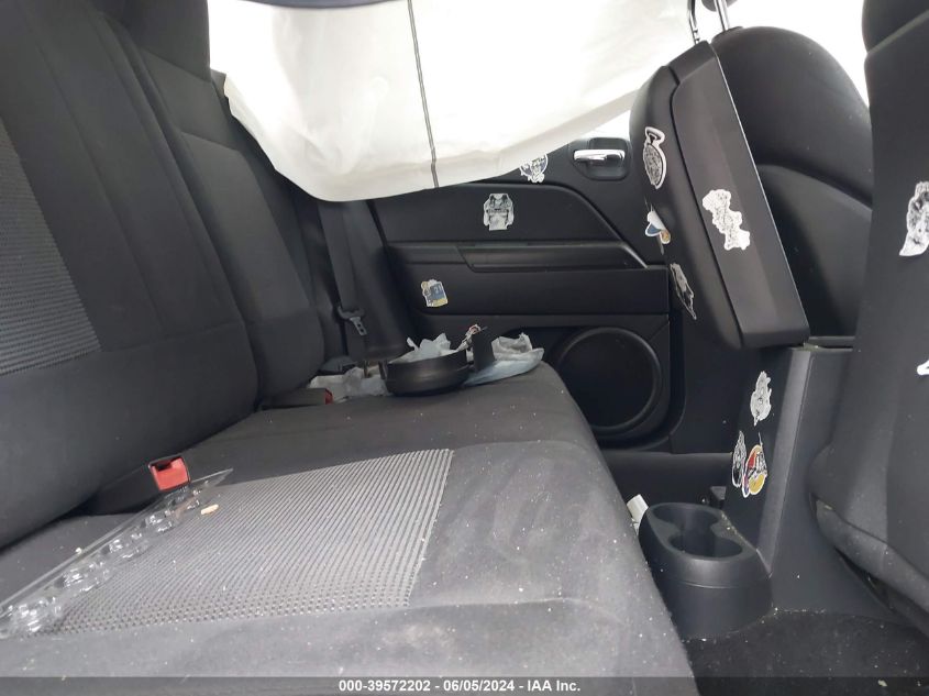 2011 Jeep Compass VIN: 1J4NF1FB7BD162779 Lot: 39572202