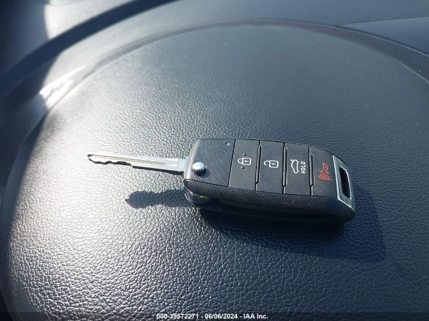 2018 Kia Forte Lx VIN: 3KPFK4A73JE168263 Lot: 39572271