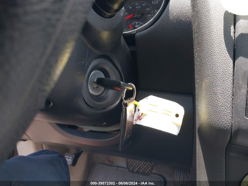 2014 Nissan Rogue Select S VIN: JN8AS5MV3EW717339 Lot: 39572302