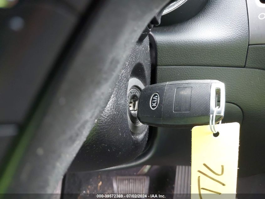 2018 Kia Forte Lx VIN: 3KPFK4A73JE284420 Lot: 39572369