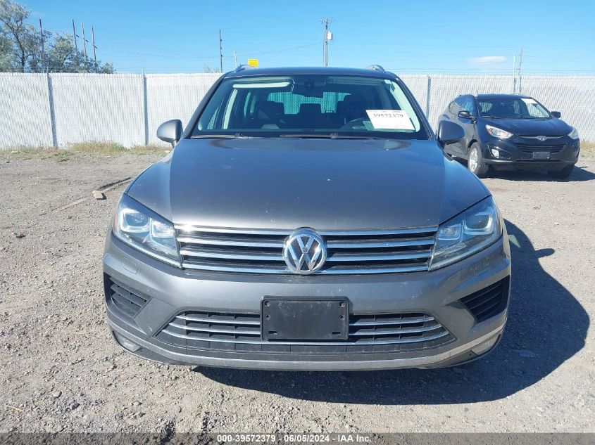 2016 Volkswagen Touareg Vr6 Sport VIN: WVGEF9BP1GD004799 Lot: 39572379