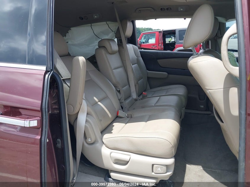 2014 Honda Odyssey Touring/Touring Elite VIN: 5FNRL5H97EB094305 Lot: 39572393