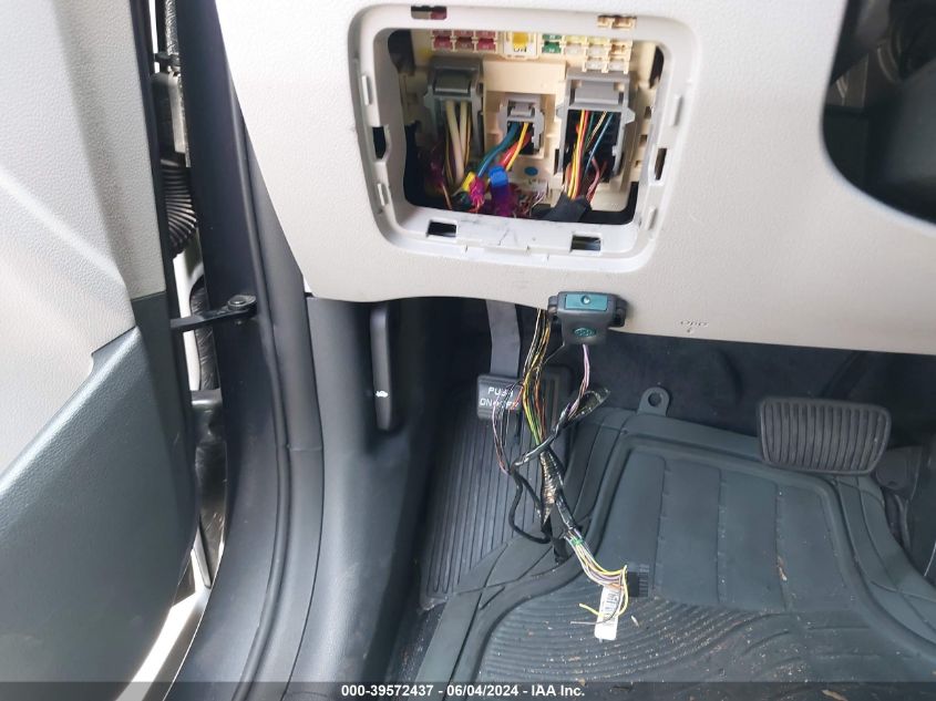 2016 HYUNDAI TUCSON LIMITED/SPORT AND ECO/SE - KM8J33A44GU202157