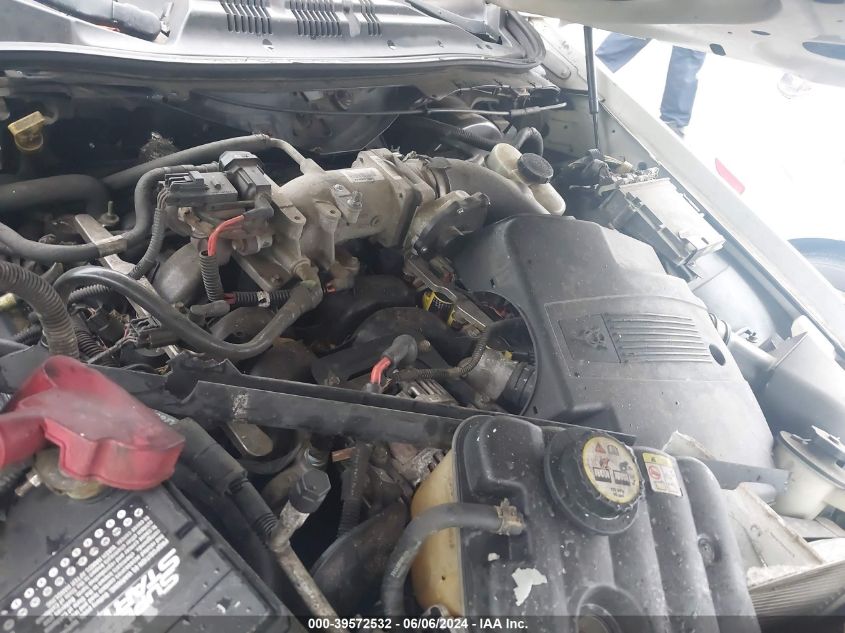 2005 Ford Crown Victoria Police VIN: 2FAHP71W75X132410 Lot: 39572532