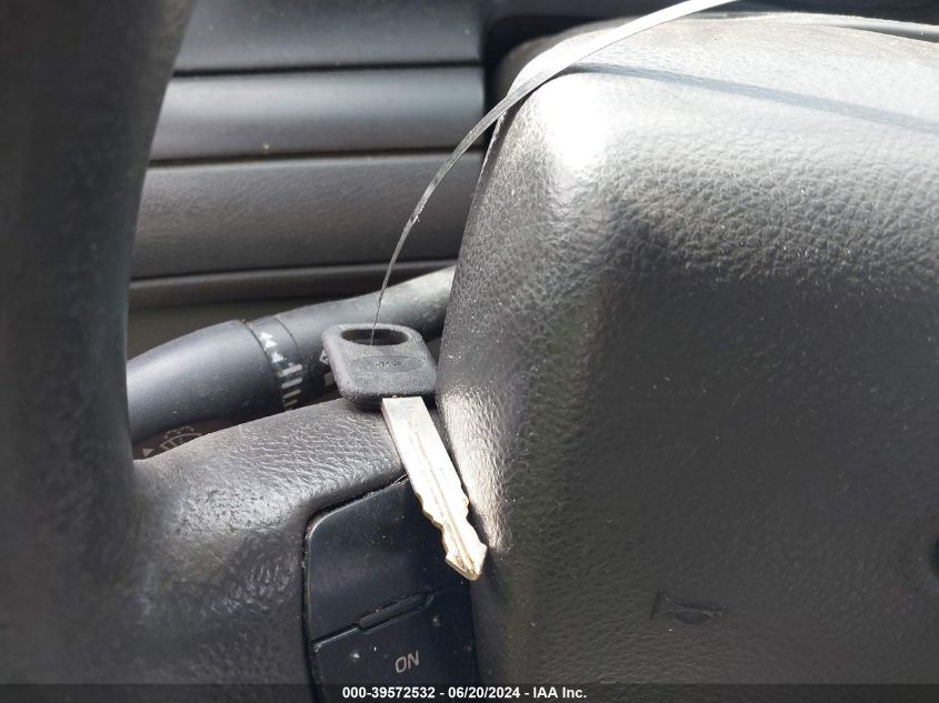 2005 Ford Crown Victoria Police VIN: 2FAHP71W75X132410 Lot: 39572532