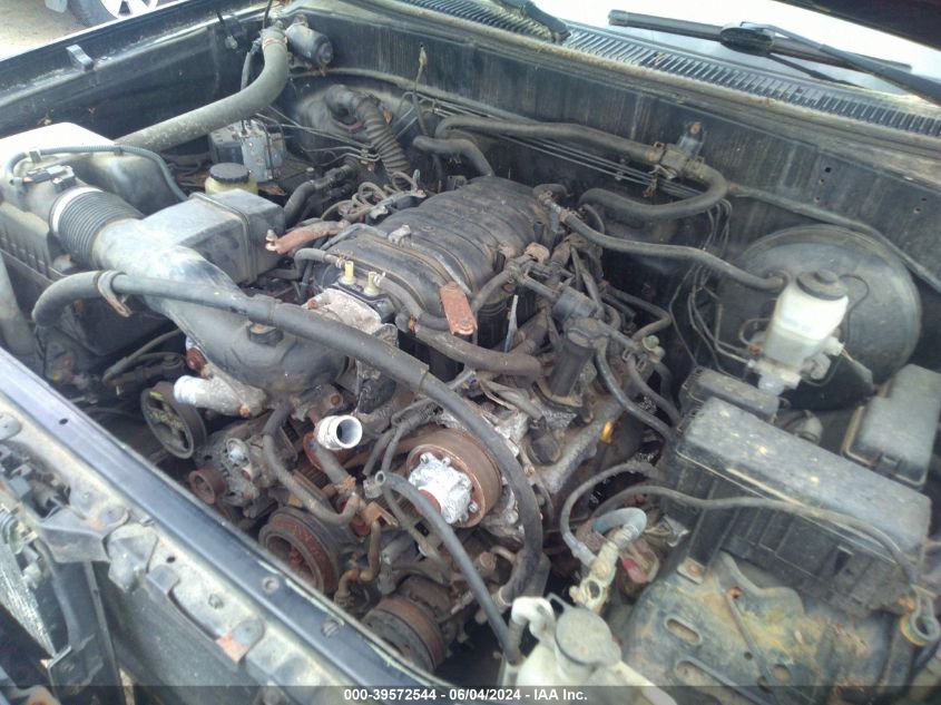 2005 Toyota Tundra Sr5 V8 VIN: 5TBDT44125S478579 Lot: 39572544