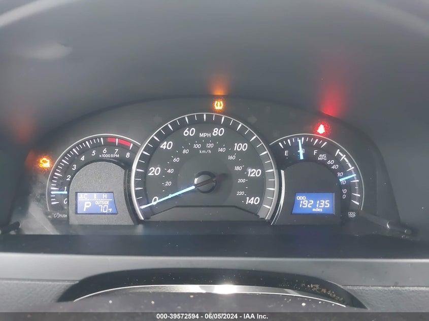 2015 Toyota Camry Le VIN: 4T4BF1FK2FR462469 Lot: 39572594