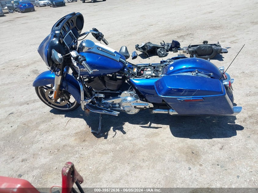 VIN 1HD1KRC16HB616663 2017 HARLEY-DAVIDSON FLHXS STREET GLIDE SPECIAL