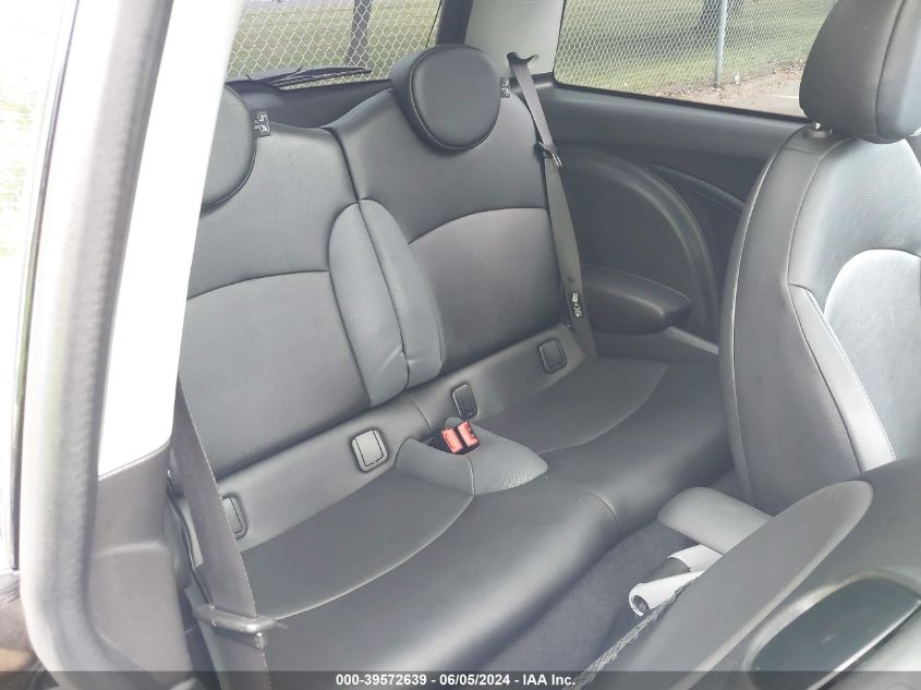 2009 Mini Cooper VIN: WMWMF33569TW73411 Lot: 39572639