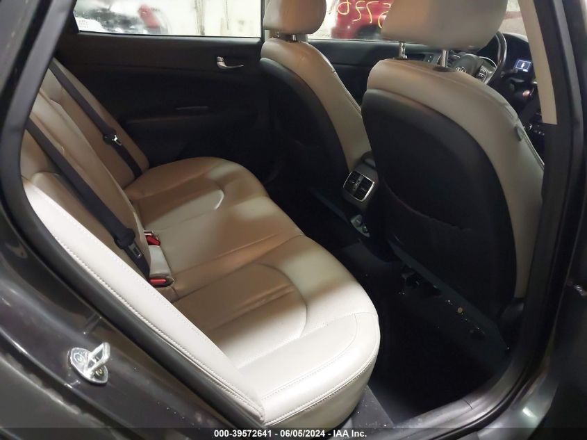 2017 Kia Optima Hybrid VIN: KNAGT4LE4H5010112 Lot: 39572641