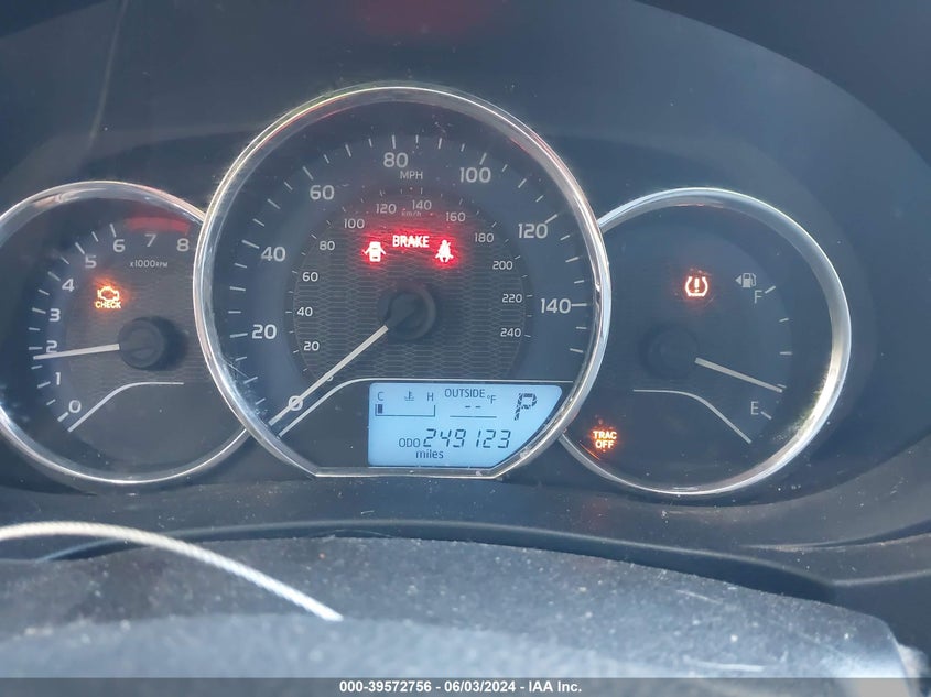 2015 Toyota Corolla Le VIN: 2T1BURHE4FC376040 Lot: 39572756