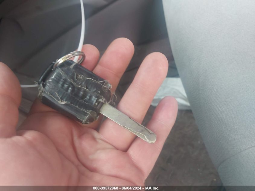 2007 Honda Civic Lx VIN: 1HGFA16567L068801 Lot: 39572968