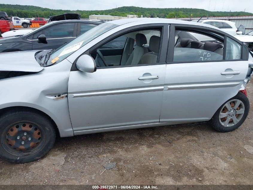 2007 Hyundai Accent Gls VIN: KMHCN46C77U123395 Lot: 39572971