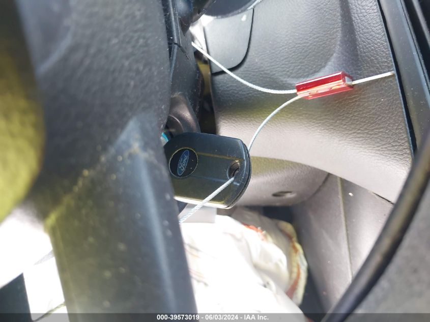 2018 Ford Focus S VIN: 1FADP3E27JL322813 Lot: 39573019