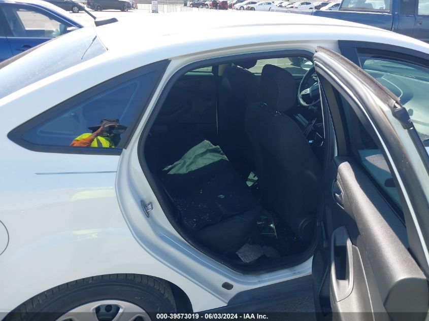 2018 Ford Focus S VIN: 1FADP3E27JL322813 Lot: 39573019