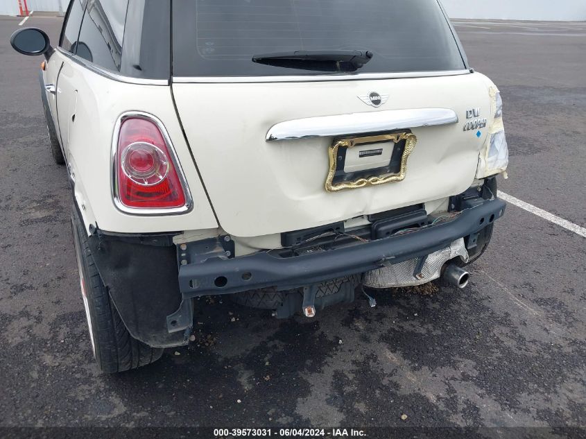 2013 Mini Hardtop Cooper VIN: WMWSU3C58DT685047 Lot: 39573031