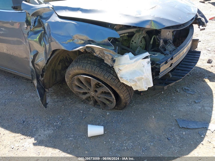 2018 Nissan Sentra S VIN: 3N1AB7AP3JY235649 Lot: 39573059