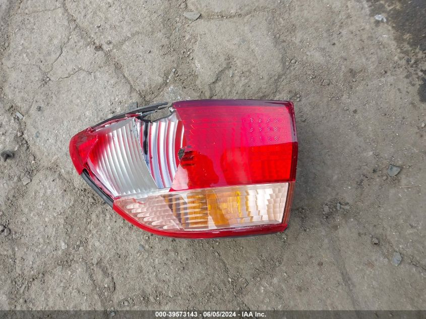 2000 Honda Accord 2.3 Se VIN: 1HGCG6699YA046421 Lot: 39573143