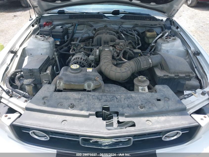 2008 Ford Mustang V6 Deluxe/V6 Premium VIN: 1ZVHT80N685101995 Lot: 39573227