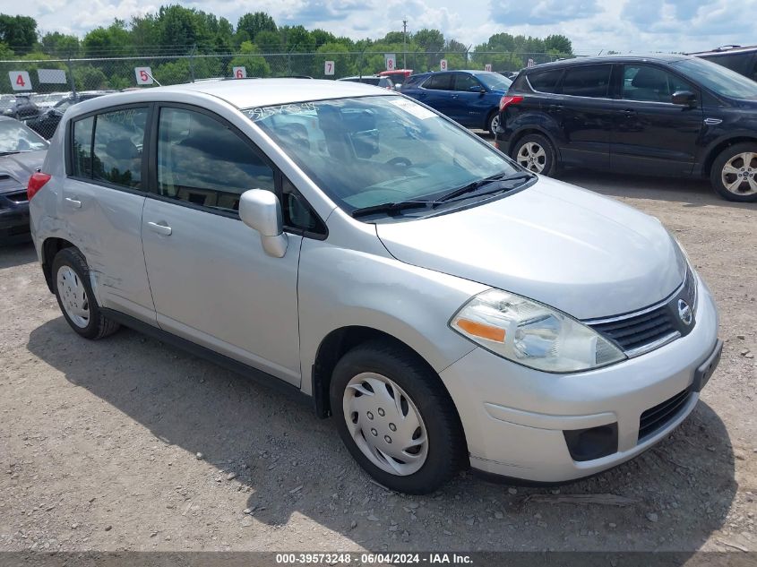 2009 Nissan Versa 1.8S VIN: 3N1BC13E29L355297 Lot: 39573248