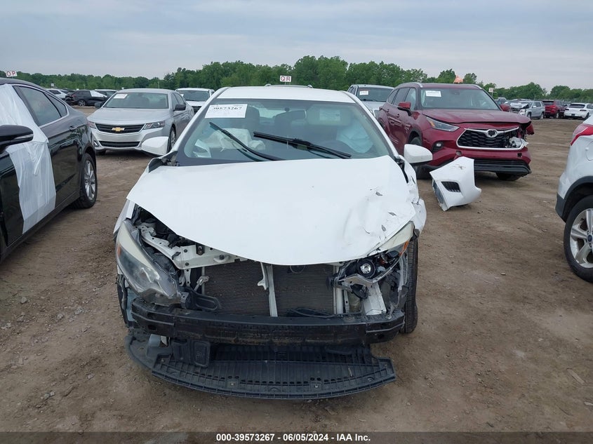 2015 Toyota Corolla Le VIN: 5YFBURHE5FP257610 Lot: 39573267