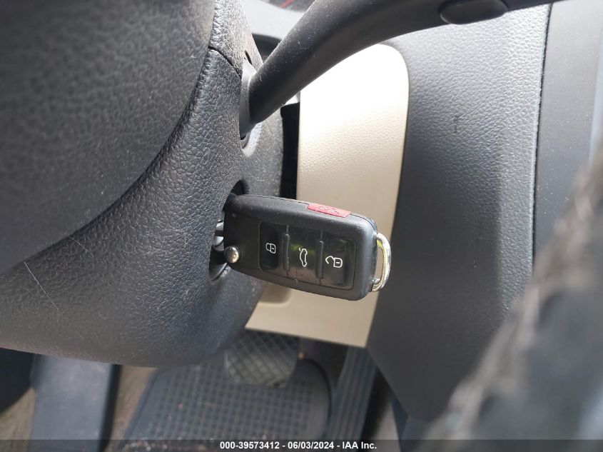 2012 Volkswagen Jetta 2.0L Tdi VIN: 3VWLL7AJ7CM060649 Lot: 39573412