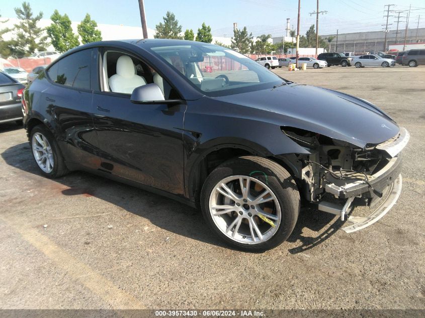 2021 Tesla Model Y Long Range Dual Motor All-Wheel Drive VIN: 5YJYGDEE2MF161824 Lot: 39573430